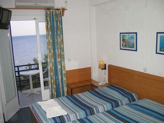 Kanelli Hotel 3*